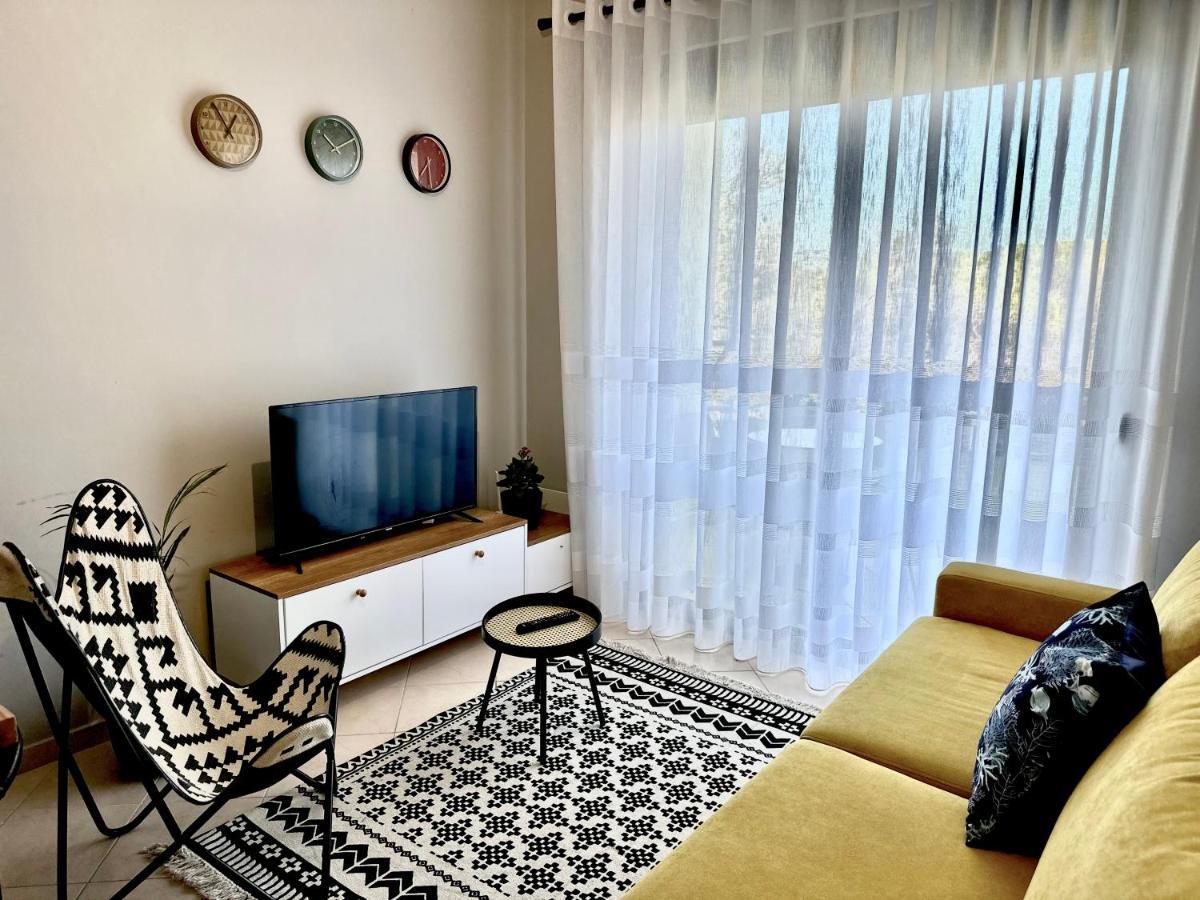 Cheerful 2-Bedroom Apartment In Golem Golem  Eksteriør billede